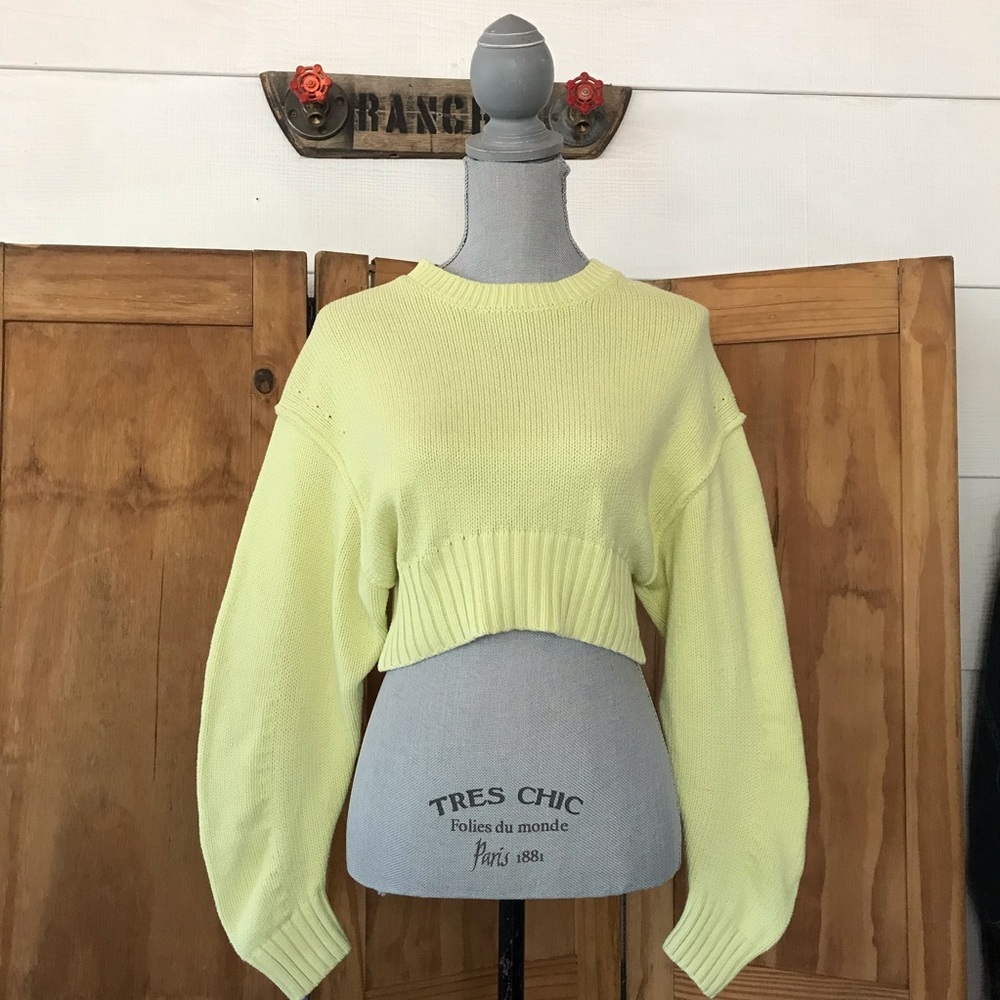 Urban Outfitters Cropped Knitted Top